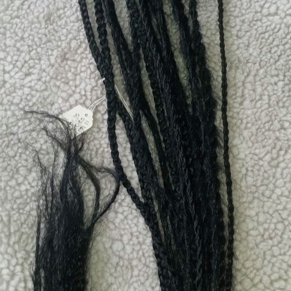 Black braids locs tie on extensions - Picture 7 of 7
